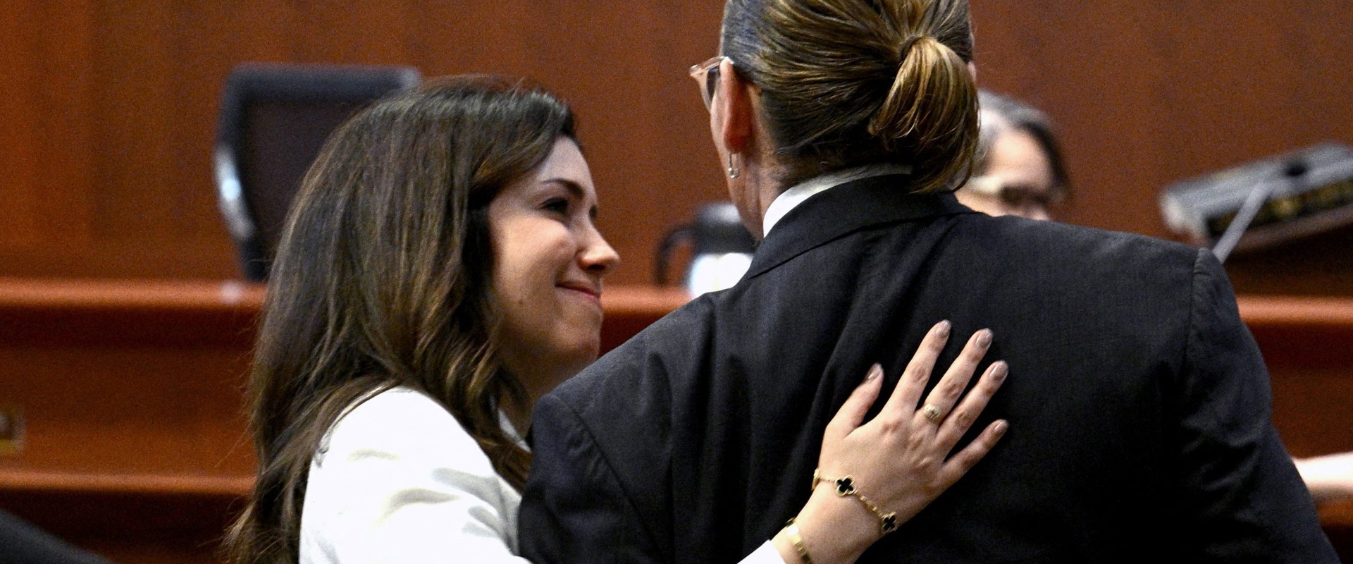 Can a lawyer date a client?